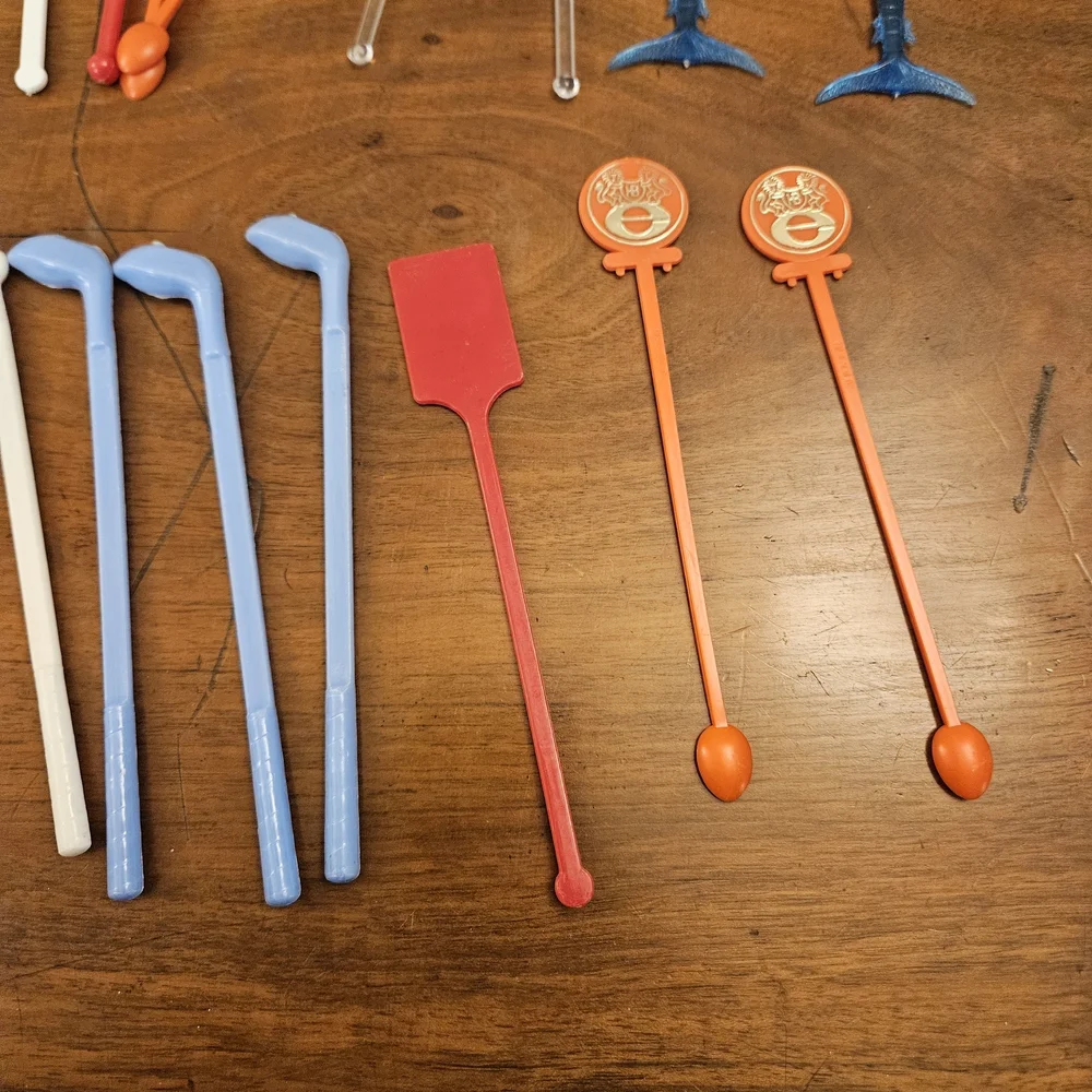 Lot of‎ 29 Vintage Plastic Swizzle Sticks Drink Stirrers Cocktail Advertising